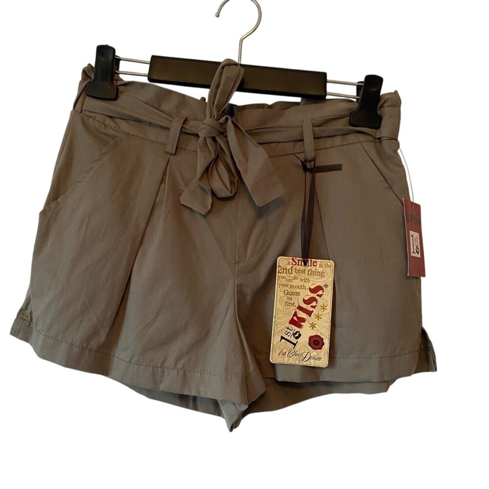 1st Kiss Cottagecore BOHO Olive Green High Waist Paperbag Shorts with Tie Jr 9